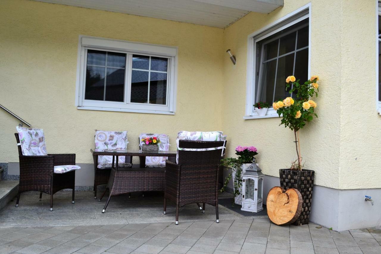 Bei Den Geissens Apartment Aldersbach Bagian luar foto