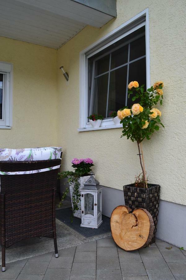 Bei Den Geissens Apartment Aldersbach Bagian luar foto